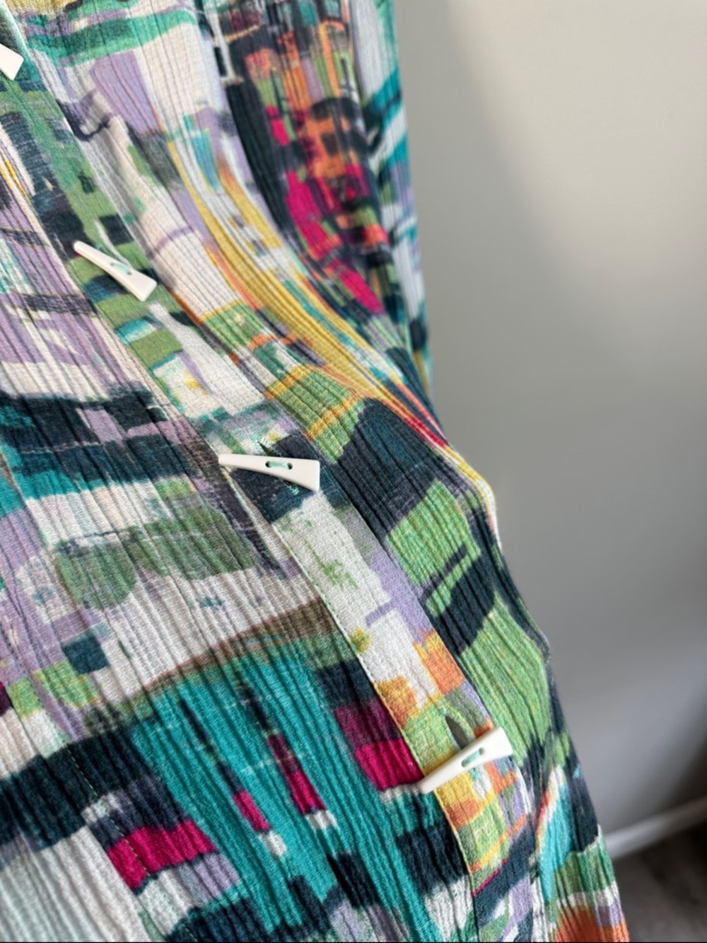 Ali Miles Multicolor Abstract Print Button Front Top Size 1X - Picture 11 of 15